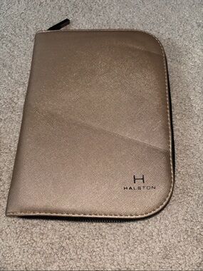 H by Halston Metallic Bronze Zip Travel Jewelry Organizer
